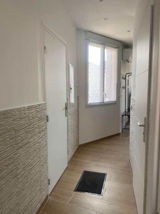 Le 102 De La Gare: Appartement Neuf Et Climatise Châlons-en-Champagne Dış mekan fotoğraf