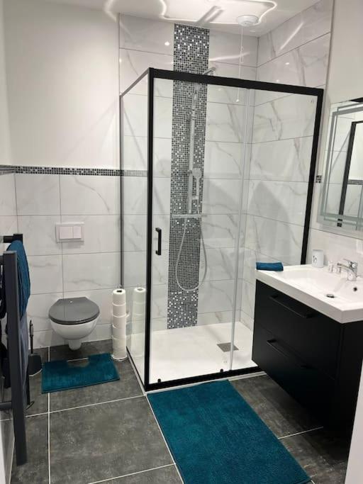 Le 102 De La Gare: Appartement Neuf Et Climatise Châlons-en-Champagne Dış mekan fotoğraf